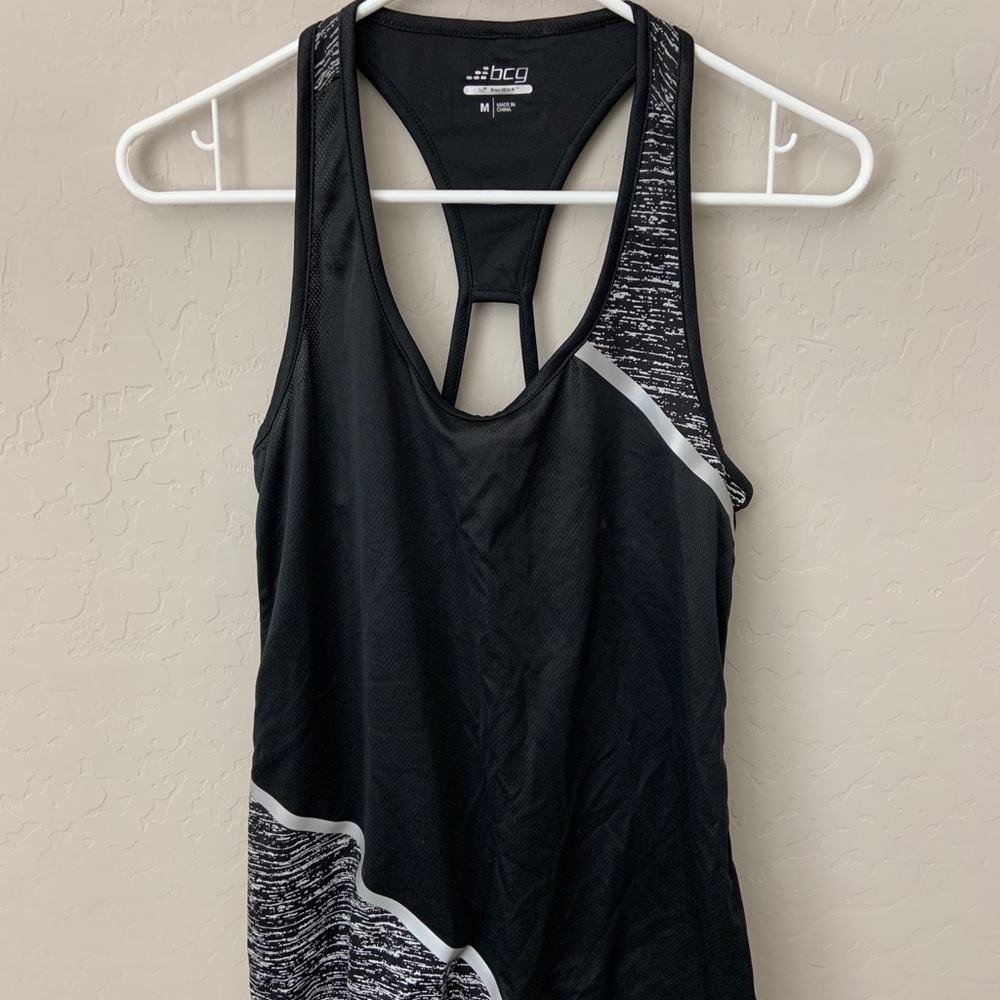 Athletic tank top